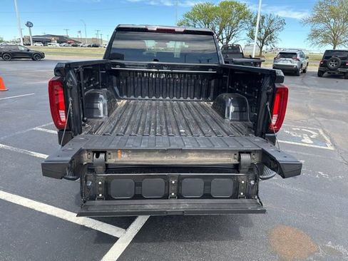 Used 2024 GMC Sierra 1500 SLT AWD/4WD image 9