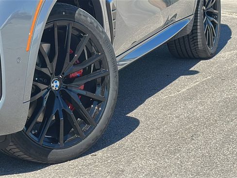 New 2026 BMW X5 xDrive40i w/ M Sport Package image 3