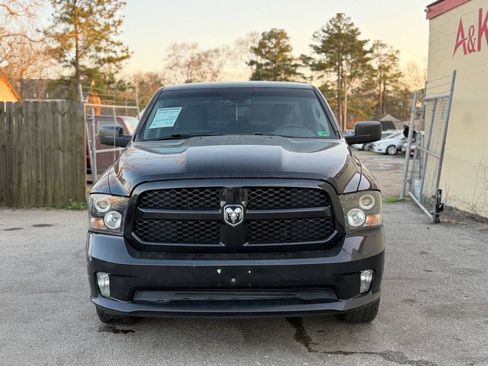 Used 2019 RAM 1500 Express image 3