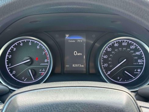 Used 2018 Toyota Camry LE FWD image 27