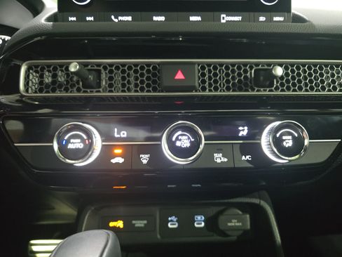 Certified 2025 Honda Civic Sport image 21