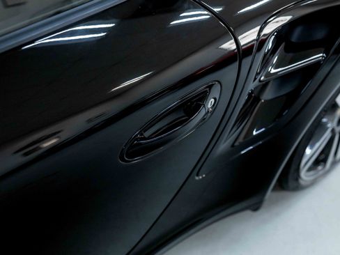 Used 2012 Porsche 911 Turbo image 25