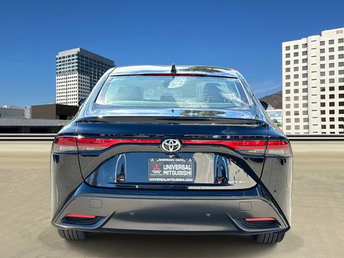 Used 2024 Toyota Mirai w/ Advanced Technology Package image 3
