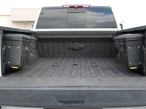 Used 2022 Chevrolet Silverado 2500 LTZ w/ LTZ Convenience Package image 11