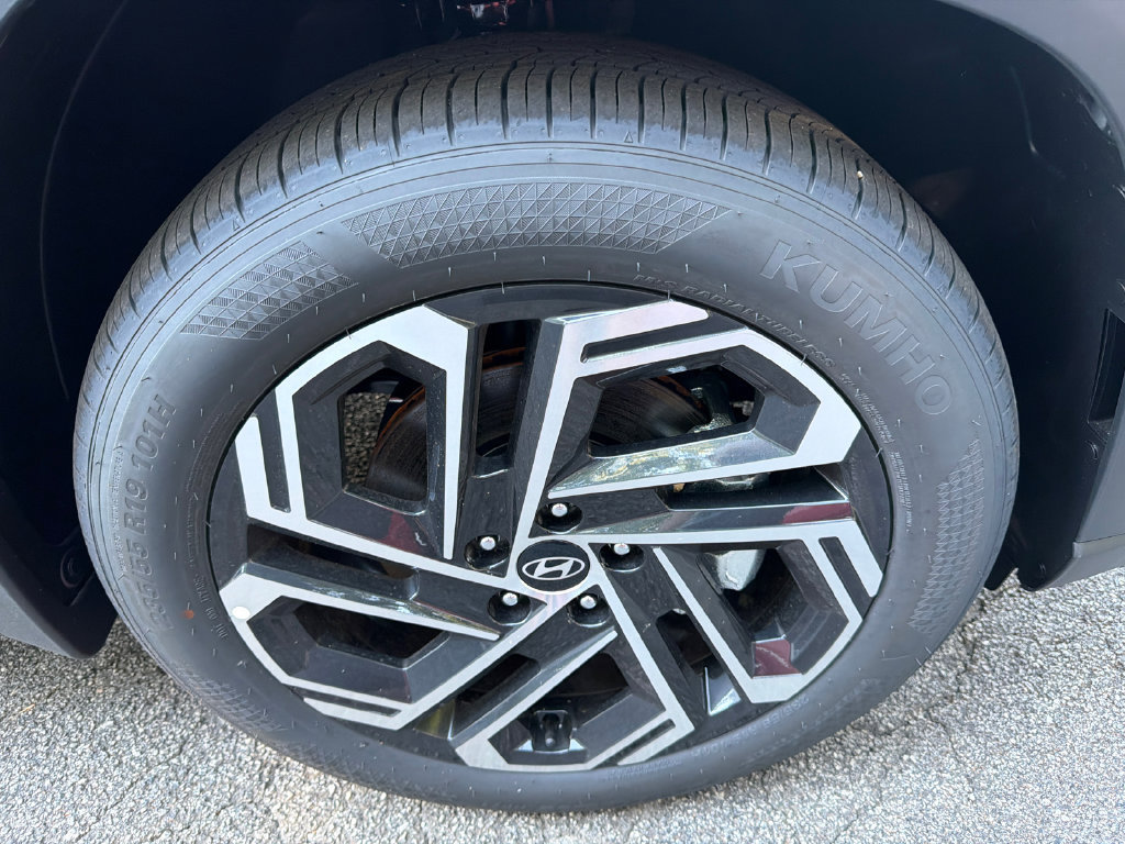 New 2026 Hyundai Tucson Limited FWD image 12