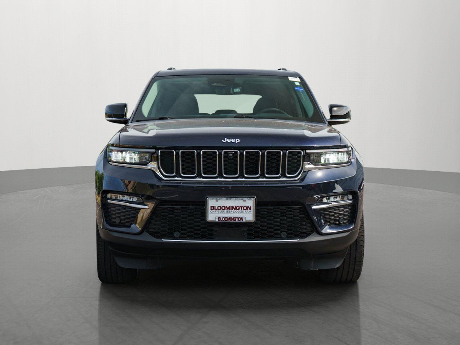 Used 2023 Jeep Grand Cherokee 4WD 4xe w/ Luxury Tech Group II image 2