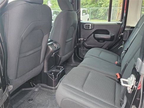 Used 2019 Jeep Wrangler Unlimited Sport image 12