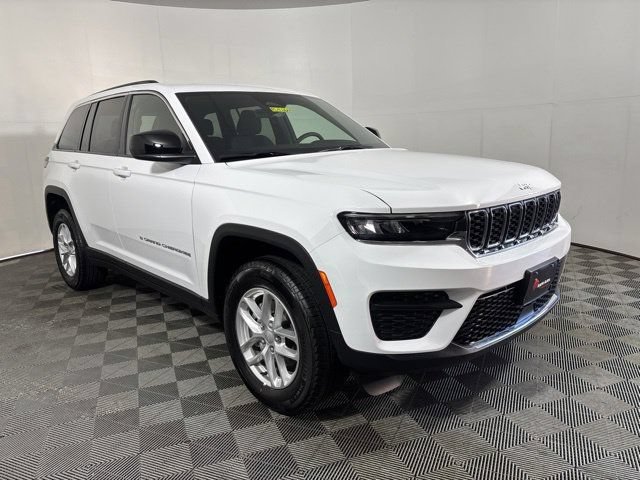 New 2026 Jeep Grand Cherokee Laredo X AWD/4WD image 1