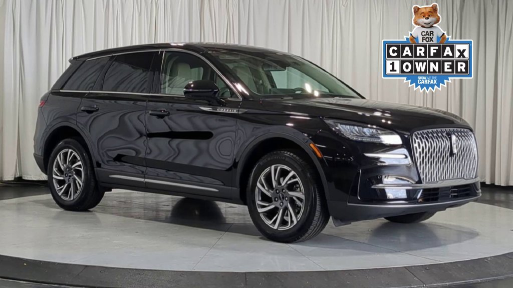 Used 2023 Lincoln Corsair AWD w/ Equipment Group 101A image 2