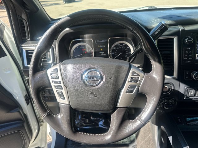 Used 2018 Nissan Titan SV w/ SV Convenience Package AWD/4WD image 32