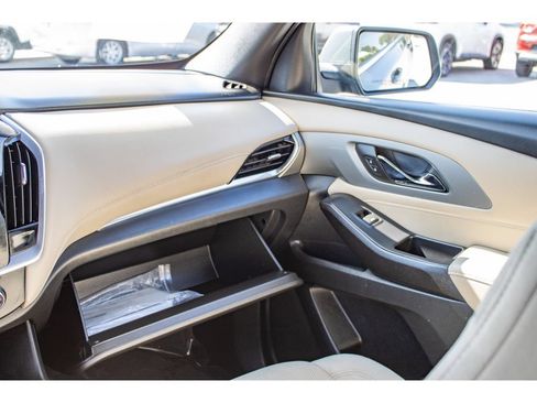 Used 2022 Chevrolet Traverse LT AWD/4WD image 50