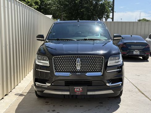 Used 2020 Lincoln Navigator L Reserve RWD image 2