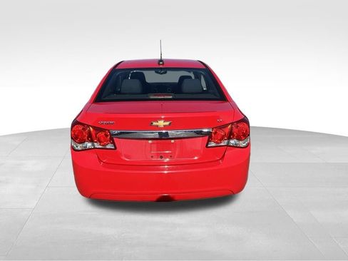 Used 2016 Chevrolet Cruze LT FWD image 4
