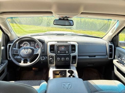 Used 2015 RAM 1500 Classic SLT AWD/4WD image 13