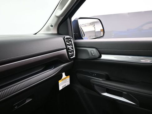 New 2025 Ford Ranger Lariat w/ FX4 Off-Road Package image 23