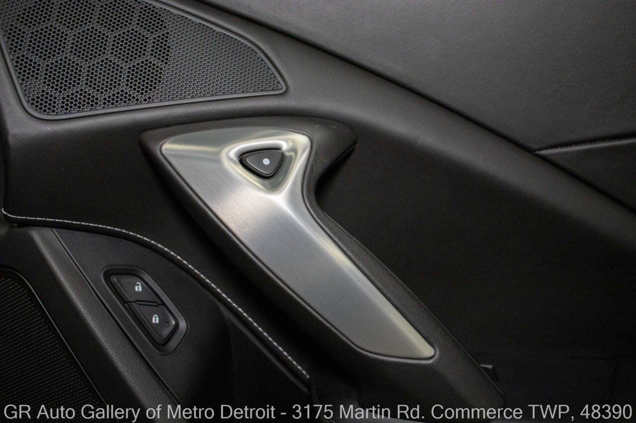 Used 2016 Chevrolet Corvette Z06 w/ 3LZ Preferred Equipment Group RWD image 36
