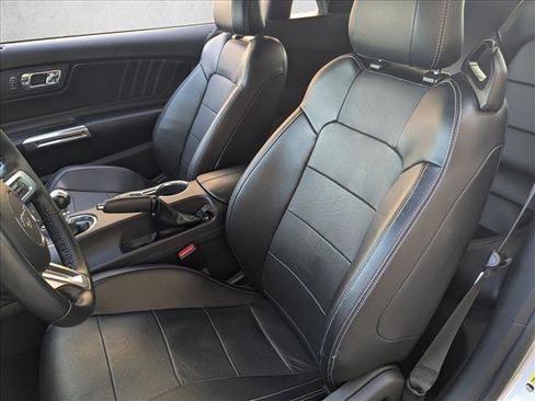 Used 2015 Ford Mustang GT Premium image 16