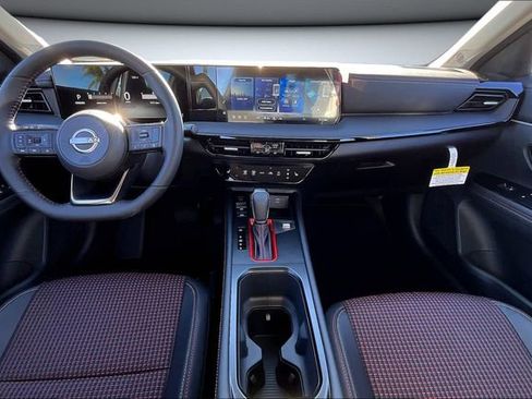 New 2026 Nissan Kicks SR image 5