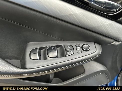 Used 2018 Nissan Maxima 3.5 SV image 21