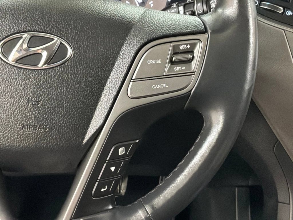 Used 2018 Hyundai Santa Fe Sport w/ 2.4L Tech Package 04 AWD/4WD image 10