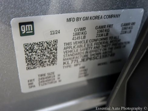 Used 2025 Chevrolet Trax RS FWD image 25