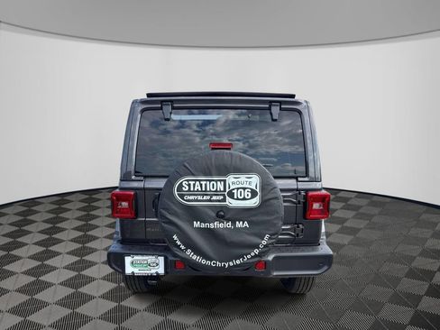 New 2026 Jeep Wrangler Unlimited Sahara AWD/4WD image 4