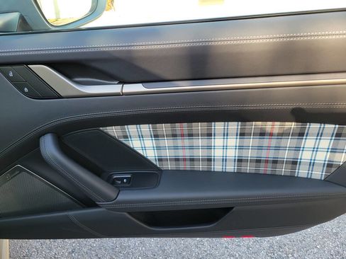 Used 2025 Porsche 911 Turbo S image 28