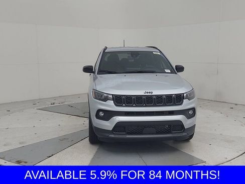 New 2026 Jeep Compass Latitude image 3