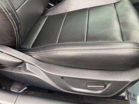 Used 2021 Ford Mustang Premium image 10