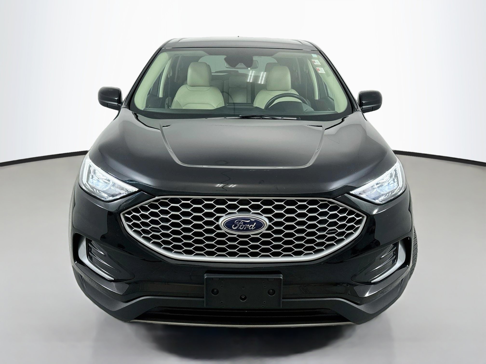 Used 2024 Ford Edge SEL AWD/4WD image 2