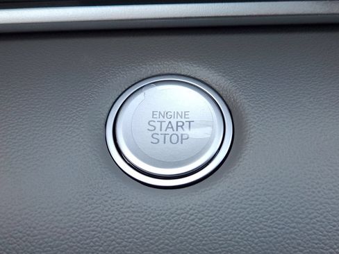 New 2026 Hyundai Elantra SEL Sport FWD image 16