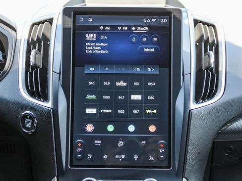 Used 2022 Ford Edge Titanium w/ Equipment Group 301A AWD/4WD image 15