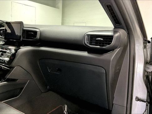 Used 2024 Ford Explorer ST-Line w/ Class IV Trailer Tow Package AWD/4WD image 19