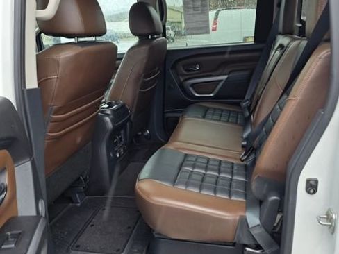 Used 2019 Nissan Titan Platinum Reserve w/ Platinum Utility Package image 14