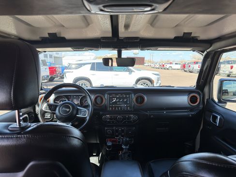 Used 2022 Jeep Gladiator Mojave w/ LED Lighting Group AWD/4WD image 18