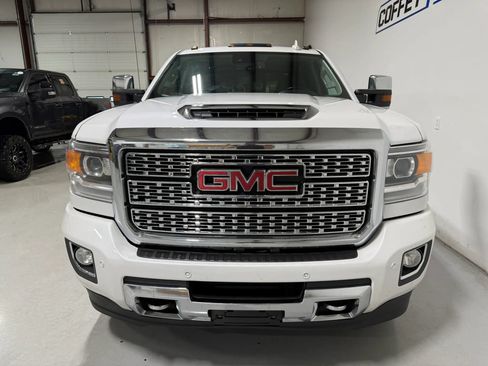 Used 2019 GMC Sierra 3500 Denali w/ Duramax Plus Package AWD/4WD image 9