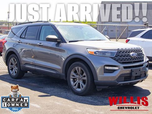 Used 2021 Ford Explorer XLT w/ Equipment Group 202A AWD/4WD image 1