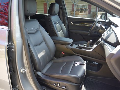 Used 2024 Cadillac XT5 Premium Luxury AWD/4WD image 30