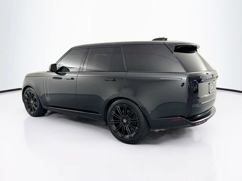 Used 2025 Land Rover Range Rover SE AWD/4WD image 7
