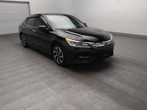 Used 2017 Honda Accord SE image 13