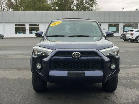Certified 2019 Toyota 4Runner SR5 Premium image 2