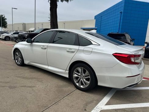 Used 2019 Honda Accord LX image 4