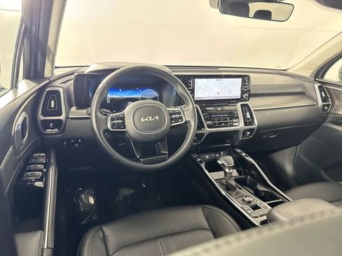Used 2023 Kia Sorento SX AWD/4WD image 24