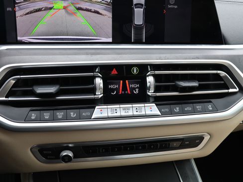 Used 2021 BMW X5 xDrive40i w/ Premium Package 3 image 25