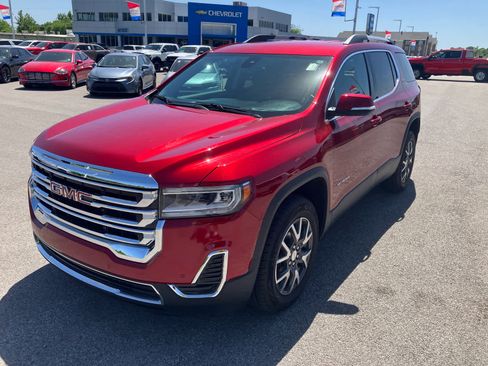 Used 2021 GMC Acadia SLE w/ Driver Convenience Package FWD image 3