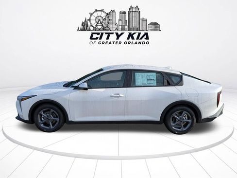 New 2026 Kia K4 FWD image 3