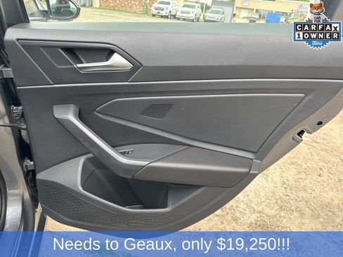 Used 2025 Volkswagen Jetta Sport FWD image 20