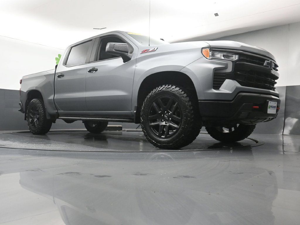 Used 2023 Chevrolet Silverado 1500 LT Trail Boss w/ Convenience Package II AWD/4WD image 28