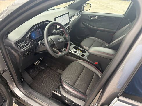 Used 2024 Ford Escape ST-Line w/ Tech Pack #1 AWD/4WD image 16