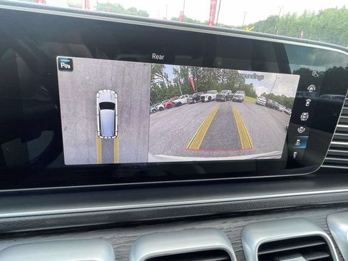 Used 2022 Mercedes-Benz GLS 450 4MATIC image 19